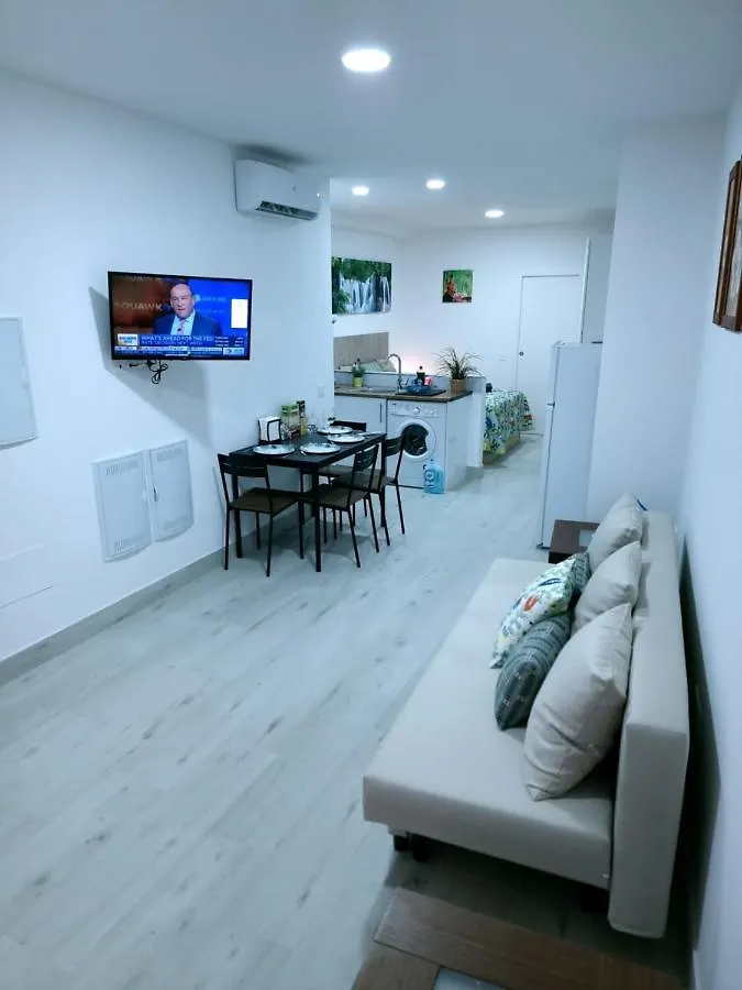 Apartamentos Zanca City Center Free Luggage Storage Málaga