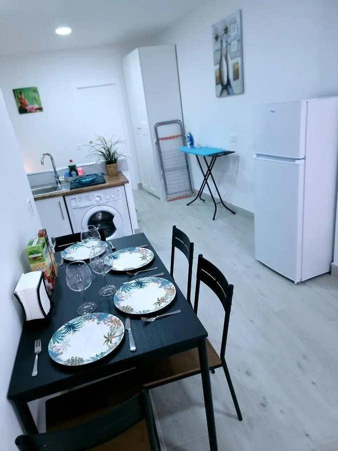 Apartamentos Zanca City Center Free Luggage Storage Málaga