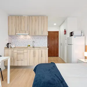 Estudios Larios 9 Apartamento