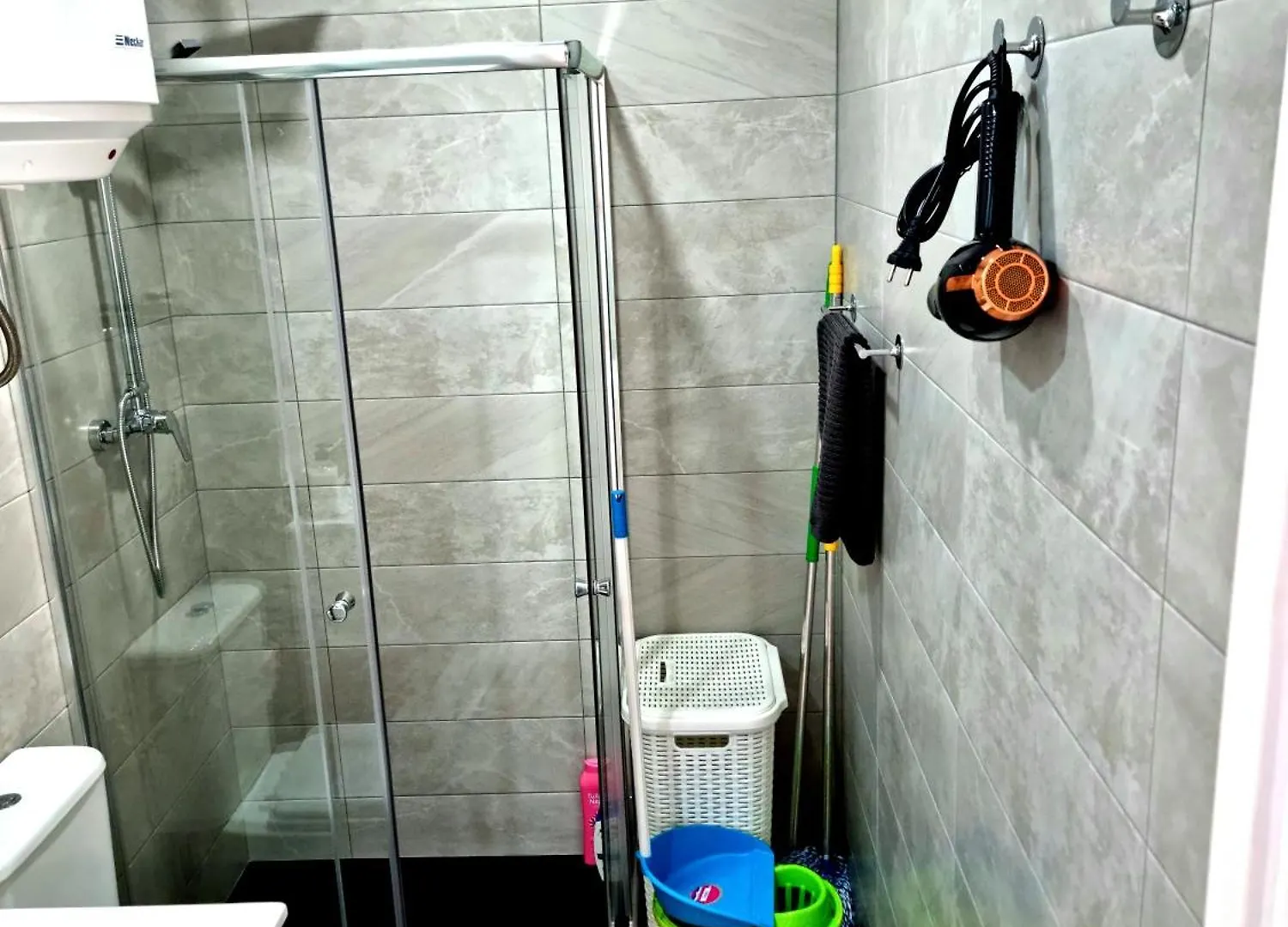 Apartamentos Zanca City Center Free Luggage Storage Málaga
